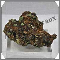 WULFENITE-MIMETITE - 40 grammes - 60x45x30 mm - M020