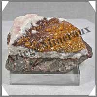 WULFENITE-MIMETITE - 120 grammes - 65x60x20 mm - M023