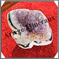 AGATE AMETHYSEE - 2920 grammes - 185x165x140 mm - R002