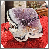 AGATE AMETHYSEE - 2920 grammes - 185x165x140 mm - R002
