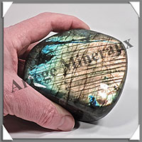 LABRADORITE - 774 grammes - 96x89x51 mm - R130