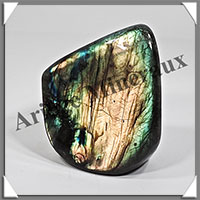 LABRADORITE - 667 grammes - 91x80x47 mm - R131