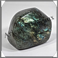LABRADORITE - 726 grammes - 108x82x50 mm - R132