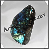 LABRADORITE - 910 grammes - 150x80x40 mm - Y026