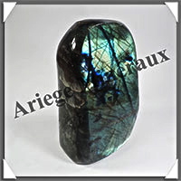 LABRADORITE - 1360 grammes - 135x85x50 mm - Y030