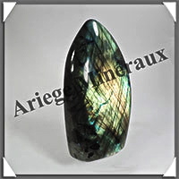 LABRADORITE - 750 grammes - 140x75x40 mm - Y034