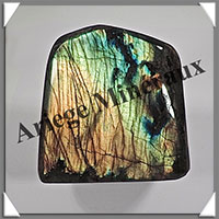 LABRADORITE - 810 grammes - 85x80x45 mm - Y051