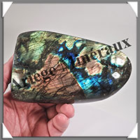 LABRADORITE - 770 grammes - 130x80x35 mm - Y055