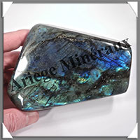 LABRADORITE - 890 grammes - 110x90x50 mm - Y057