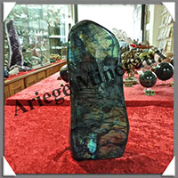 LABRADORITE - 1210 grammes - 200x75x25 mm - Y060