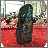 LABRADORITE - 1210 grammes - 200x75x25 mm - Y060