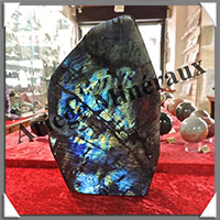 LABRADORITE - 7250 grammes - 290x285x60 mm - Y062