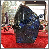 LABRADORITE - 7250 grammes - 290x285x60 mm - Y062