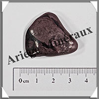 SUGILITE  - 8,30 grammes - 29x27x7 mm - C014