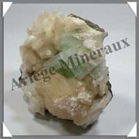 APOPHYLLITE VERTE STILBITE - 282 gr - 45x80x90 mm - A065