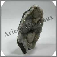 APOPHYLLITE sur QUARTZ - 214 gr - 25x65x100 mm - A056