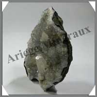APOPHYLLITE sur QUARTZ - 214 gr - 25x65x100 mm - A056