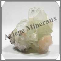 APOPHYLLITE STILBITE - 186 gr - 55x65x75 mm - A002