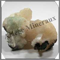 APOPHYLLITE STILBITE - 174 gr - 45x60x95 mm - A028