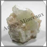 APOPHYLLITE STILBITE - 197 gr - 40x65x80 mm - A035